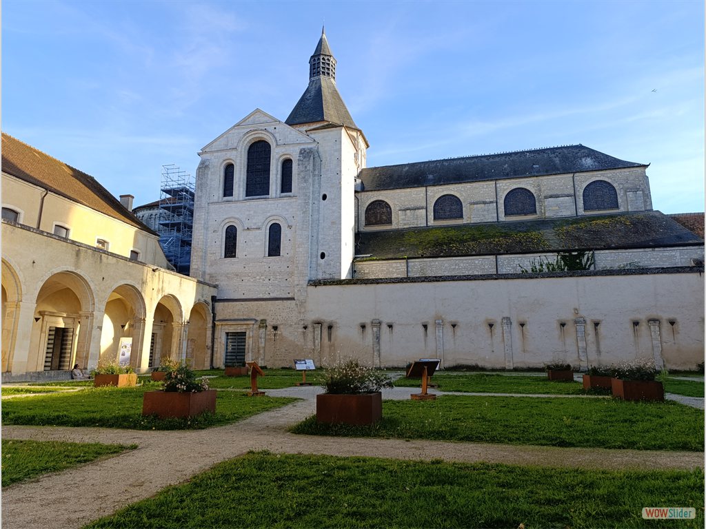 6- ancien prieuré de La Charité sur Loire