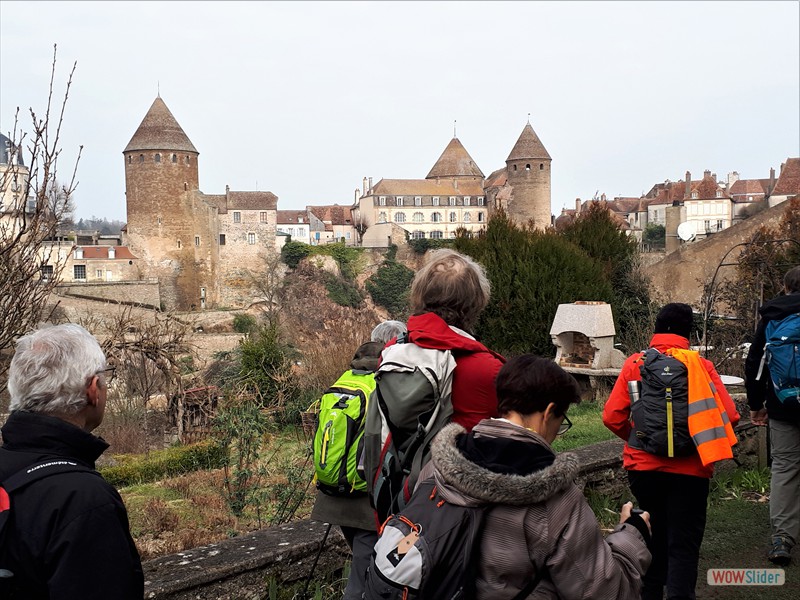 2- le Donjon depuis la Chaume Pertuisot